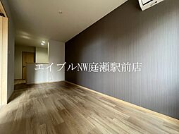 フォレスト庭瀬 1階1LDKのリビング/ダイニング