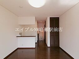 インフィニット 1階ワンルームのリビング/ダイニング