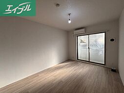 ミモザヒルズ岡山医大南 5階1Kのリビング/ダイニング