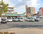 ファミリーマート岡山中央町店 176m