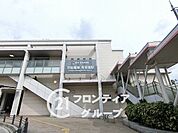 香里園駅(京阪本線) 徒歩32分。 2550m