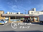 セブンイレブン寝屋川池田旭町店 徒歩3分。 240m