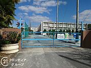 枚方市立枚方中学校 徒歩15分。 1180m