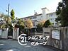 周辺：「枚方市立枚方第二小学校」まで徒歩約19分。周辺は落ち着いた住環境で通学路の歩道も整備されています。お子様の毎日の通学や学校行事への参加にも安心の環境が整っています。 1510m