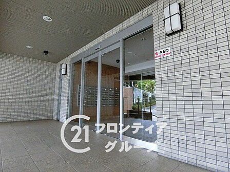 落ち着いた雰囲気が漂う共有のロビーエリアです