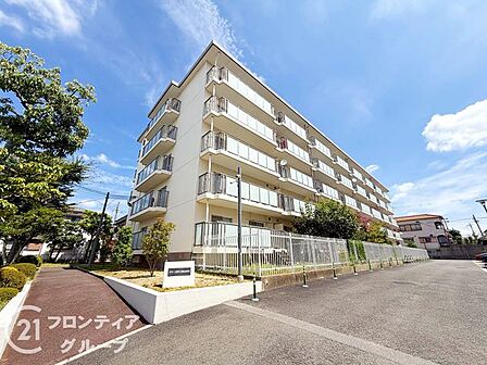 「賃貸のままでいいのか、買うべきか」その判断に必要な情報を、スタッフがわかりやすく整理してお伝えします。お気軽にご相談ください