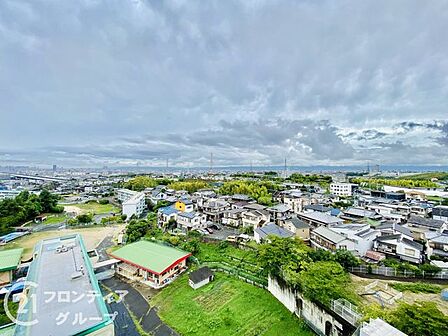 物件から受けた印象や、周辺の生活環境への疑問まで、気になることを何でも話してみてください。暮らしのイメージを一緒に整理していきましょう