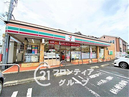セブンイレブン枚方茄子作北町店 徒歩3分。 210m