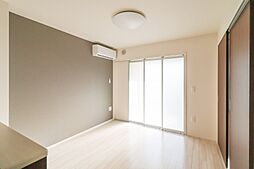 JR東北本線 間々田駅 3.3kmの賃貸アパート 1階1LDKのリビング/ダイニング