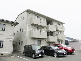 ガーデンアベリア  ｜ 愛知県豊橋市曙町字南松原（賃貸アパート2LDK・1階・62.95㎡） その1