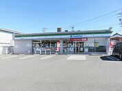 ファミリーマート豊橋西口町店 577m