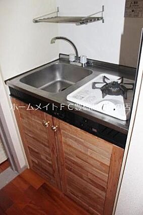 ユトリロ談合町_内装_1