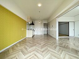 クレストパレス・学園前 4階3LDKのリビング/ダイニング