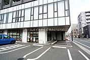 セブンイレブン豊橋東小田原店 244m