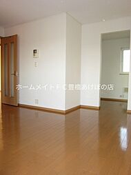 サンリットNIINOMI 2階2LDKのリビング/ダイニング