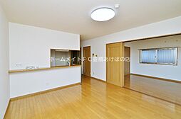 プランドールFIVE 4階2SLDKのリビング/ダイニング