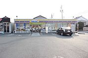 ミニストップ豊橋曙町店 380m