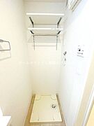 同型完成モデル