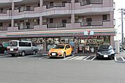 セブンイレブン豊橋下地町店 673m