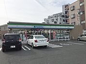 ファミリーマート田原赤石店 897m