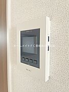 同型完成モデル