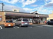 セブンイレブン田原本町店 386m