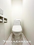 【トイレ】大切な1人時間。寛ぎだけではない、快適な生活を送る為に必要なもの。毎日使う場所だから、より快適な空間に仕上げられています。