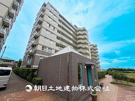 【外観写真】表現された空間はたくさんの光を浴び、風を感じ、暮らしの時間を豊かにしてくれます。