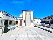 【外観写真】その家から感じられる、気品・上質・重厚感・極細やかさ、そのすべては見た者に安らぎを与える特別な空間です。ここに住むからこそ意味がある。すべての（始まり）をここから迎えましょう。