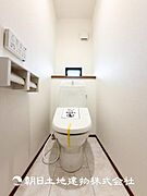 【トイレ】大切な1人時間。寛ぎだけではない、快適な生活を送る為に必要なもの。毎日使う場所だから、より快適な空間に仕上げられています。