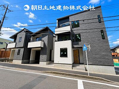 外観：【外観写真】その家から感じられる、気品・上質・重厚感・極細やかさ、そのすべては見た者に安らぎを与える特別な空間です。ここに住むからこそ意味がある。すべての（始まり）をここから迎えましょう。