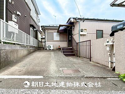 外観:【外観写真】その家から感じられる、気品・上質・重厚感・極細やかさ、そのすべては見た者に安らぎを与える特別な空間です。ここに住むからこそ意味がある。すべての(始まり)をここから迎えましょう。 外観:【外観写真】その家から感じられる、気品・上質・重厚感・極細やかさ、そのすべては見た者に安らぎを与える特別な空間です。ここに住むからこそ意味がある。すべての(始まり)をここから迎えましょう。