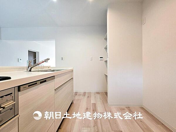 キッチンを拡大表示