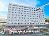 外観：【現地写真】 整然と続き周辺は高い建物がないので、採光や開放性に恵まれ、空が広く閑静な環境です。