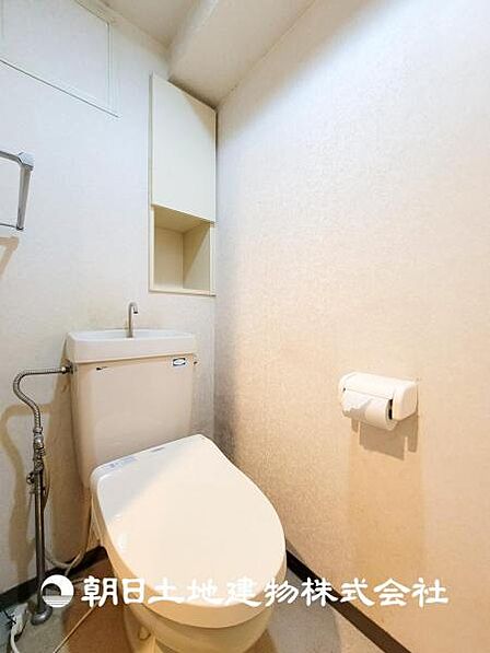 【トイレ】 大切な1人時間。寛ぎだけではない、快適な生活を送る為に必要なもの。毎日使う場所だから、より快適な空間に仕上げられています。 