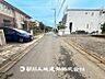 外観：【前面道路】前面道路は閑静な住宅地をはしる車通りの少ない道路です。