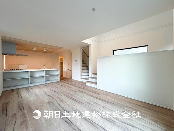 リビング/ダイニングを拡大表示