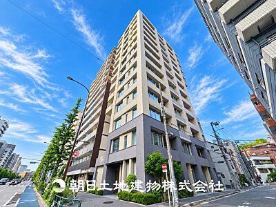 外観:【外観写真】その家から感じられる、気品・上質・重厚感・極細やかさ、そのすべては見た者に安らぎを与える特別な空間です。ここに住むからこそ意味がある。すべての(始まり)をここから迎えましょう。 外観:【外観写真】その家から感じられる、気品・上質・重厚感・極細やかさ、そのすべては見た者に安らぎを与える特別な空間です。ここに住むからこそ意味がある。すべての(始まり)をここから迎えましょう。