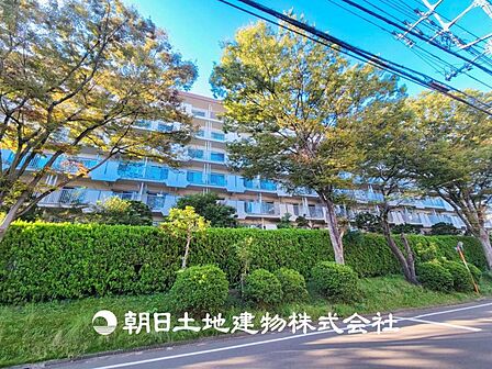 【外観・立地】その家から感じられる、気品・上質・重厚感・極細やかさ、そのすべては見た者に安らぎを与える特別な空間です。