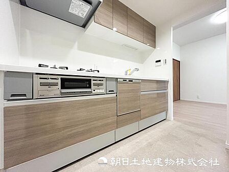 【キッチン】住宅の主役でもあり、日常生活を過ごす上で重要な水回りでもあるからこそ機能性・デザイン性に拘りました。。