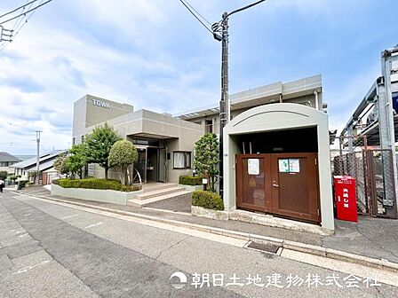【外観写真】家族の色を映し出す洗練された邸宅は、ずっと輝き続けながらいつしか街の風景に溶け込んでいきます。