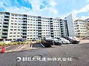 【駐車場】 敷地内駐車スペース。日々の暮らしにも大切なスペースです。
