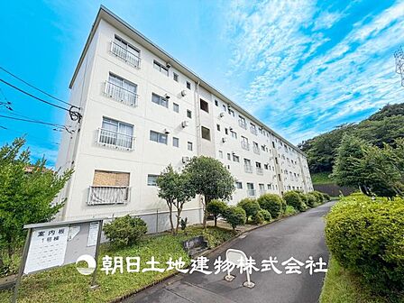 【外観・立地】その家から感じられる、気品・上質・重厚感・極細やかさ、そのすべては見た者に安らぎを与える特別な空間です。
