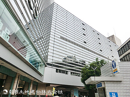 【相鉄ジョイナス】1600m 横浜駅の中央通路や地下街と直結しており、雨の日でも濡れずにお買い物が楽しめます。ファッションや雑貨、スーパー、多彩なレストランやカフェが並びます。