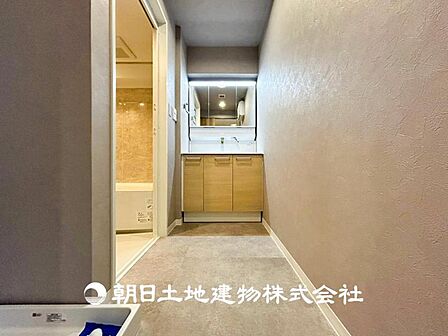 【洗面化粧台】こだわりをもった洗面台は普段の日々をファッショナブルな日々に変換してくれる力があります。
