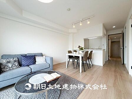 【リビング】家族や友人との時間など1番多くの時間を過ごす空間だからこそ快適な空間を目指してプランニングしました