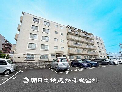 外観:【外観写真】時間のゆとりと空間、爽やかな陽光がもたらす光と風を贅沢なまでに感じる暮らしがここに始まります。 外観:【外観写真】時間のゆとりと空間、爽やかな陽光がもたらす光と風を贅沢なまでに感じる暮らしがここに始まります。
