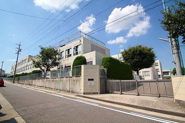 画像17:名古屋市立平針中学校 1100m