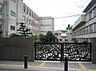 周辺：名古屋市立鳴子小学校 374m