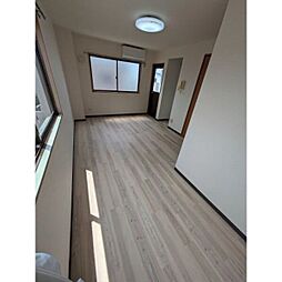 ルーエ下坂 2階1Kのリビング/ダイニング